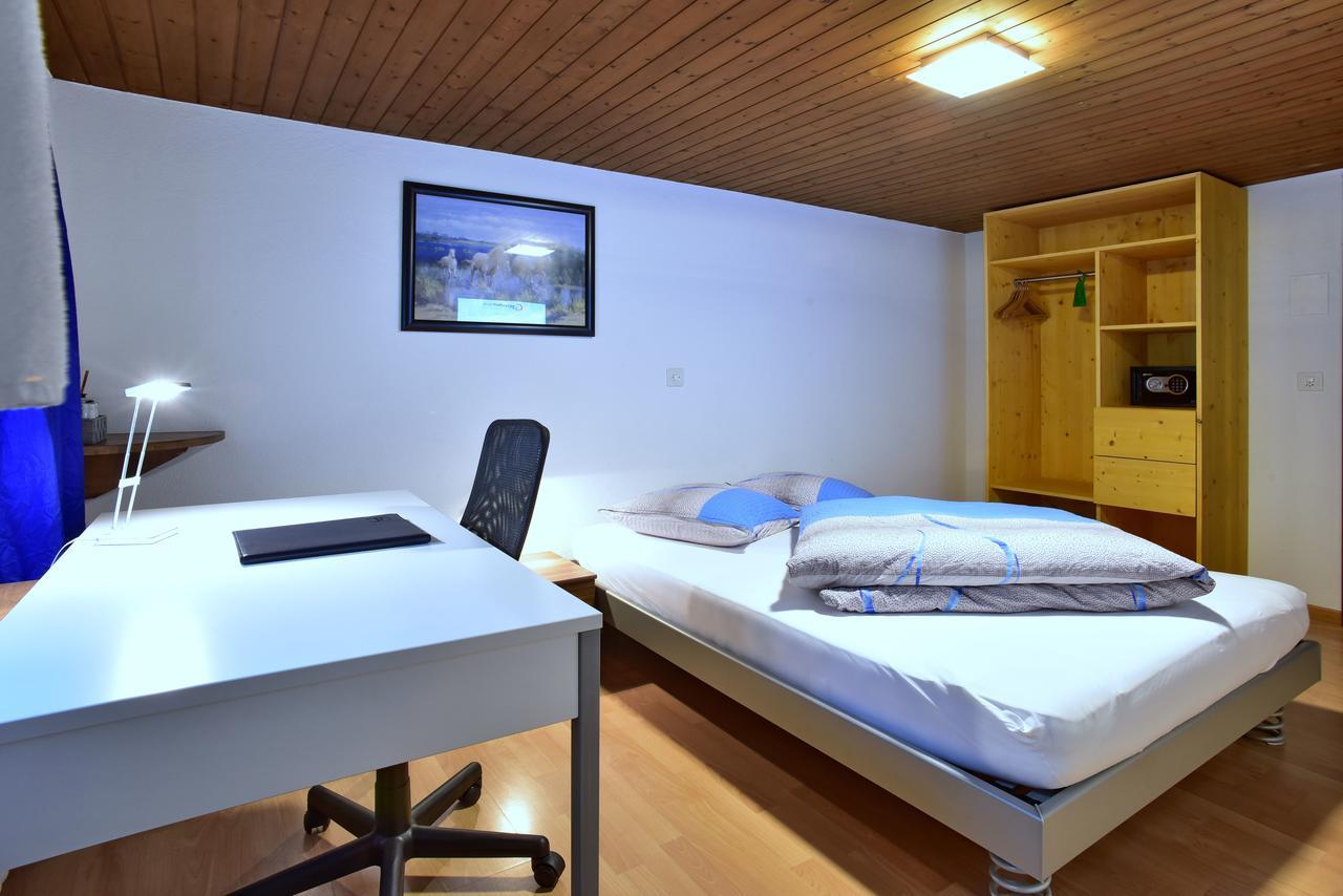Hotel Freihof Glarus Bagian luar foto